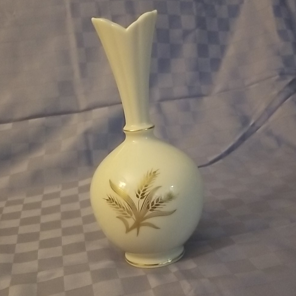 Vintage Lenox wheat bulb Vase